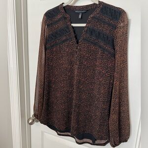 Brown/black printed blouse with sheer sleeves